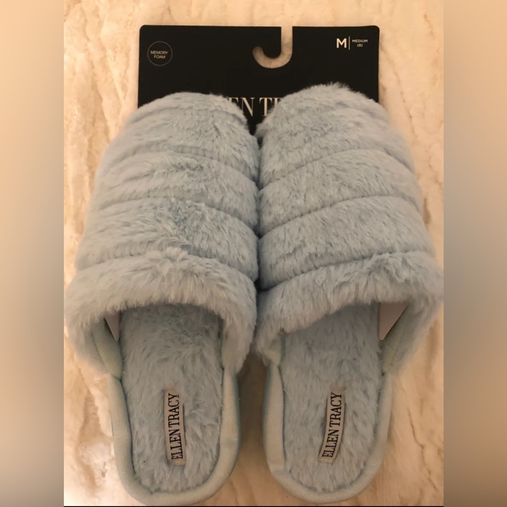 Ellen Tracy Light Blue Furry Memory Foam Slippers Size M(8) Medium 8